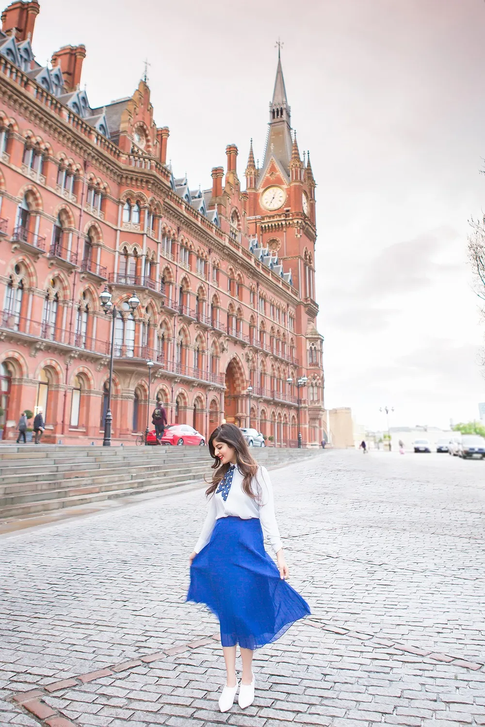 Iconic Staircase at St. Pancras Renaissance Hotel