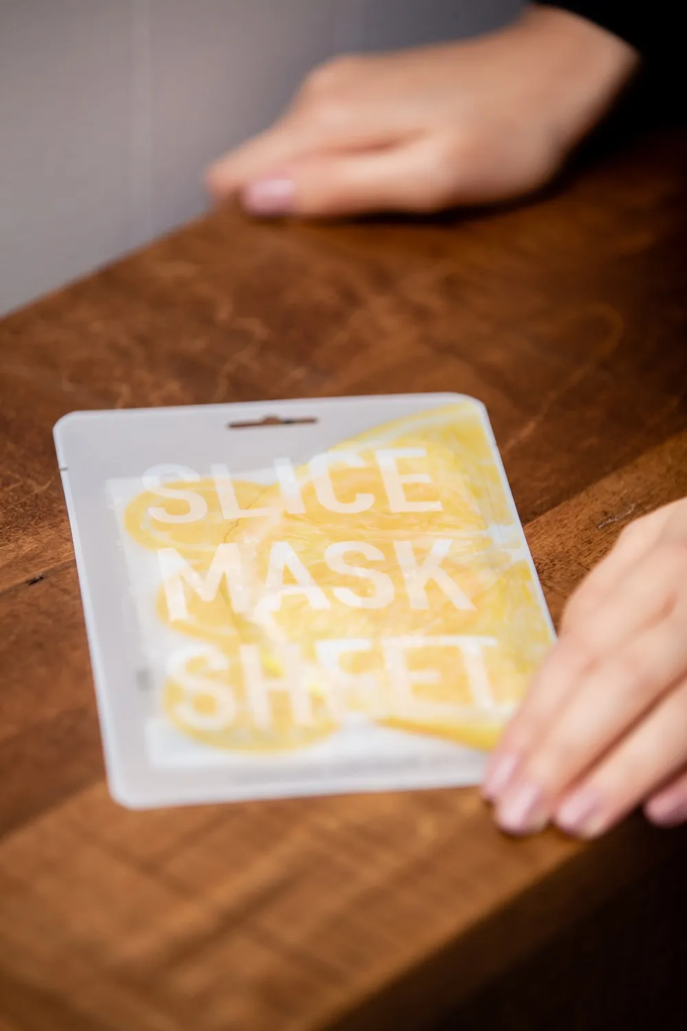 Brightening lemon slice sheet mask